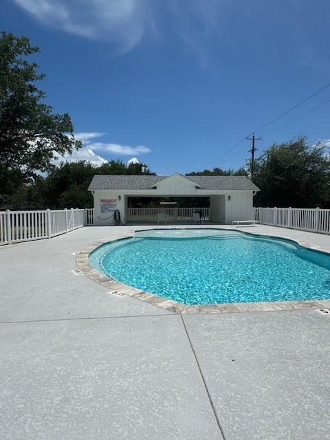 141 Breezeway Drive Property Photo 12