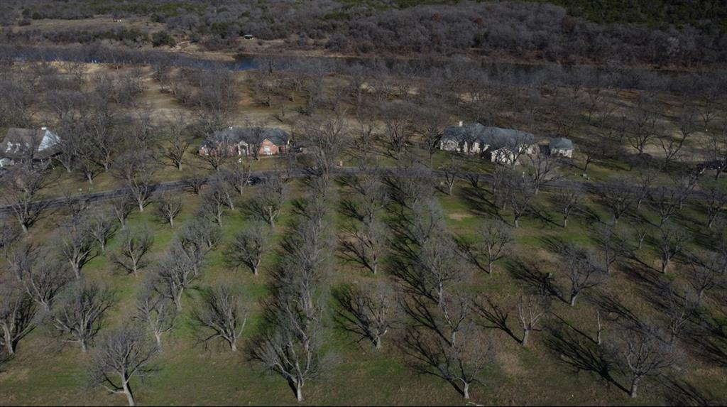 8405 Ravenswood Property Photo 3
