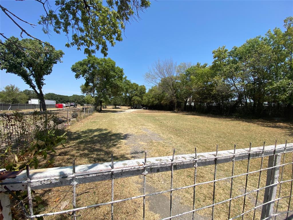 11715 Terry Drive Property Photo 2