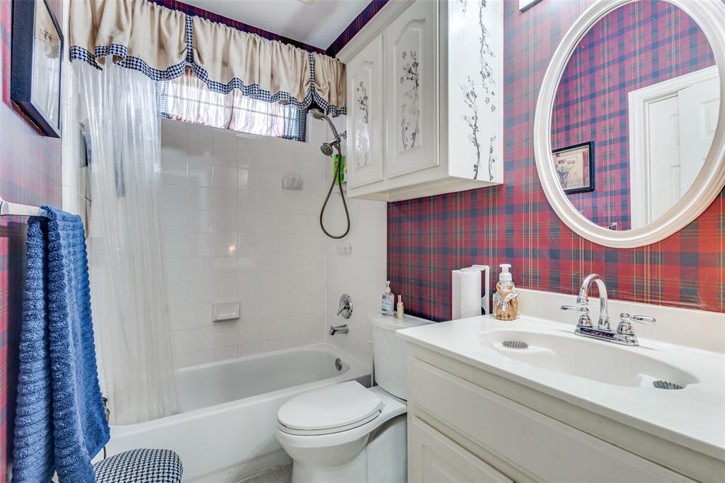 2204 Fleming Drive Property Photo 17