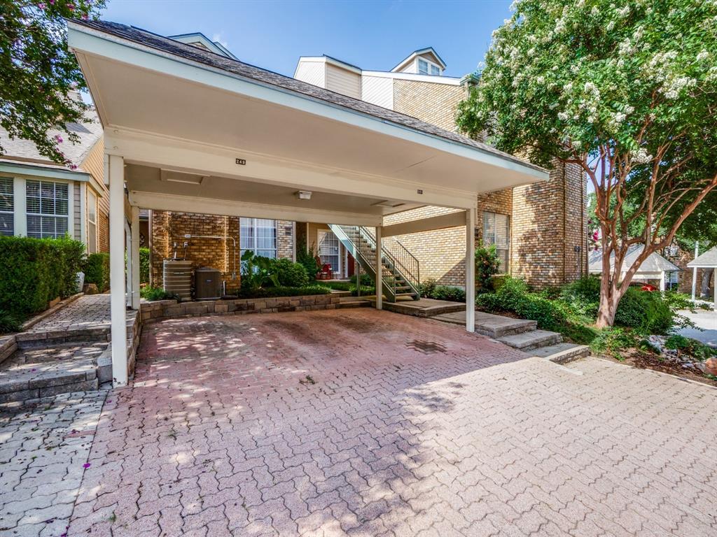 5565 Preston Oaks Road Property Photo 2