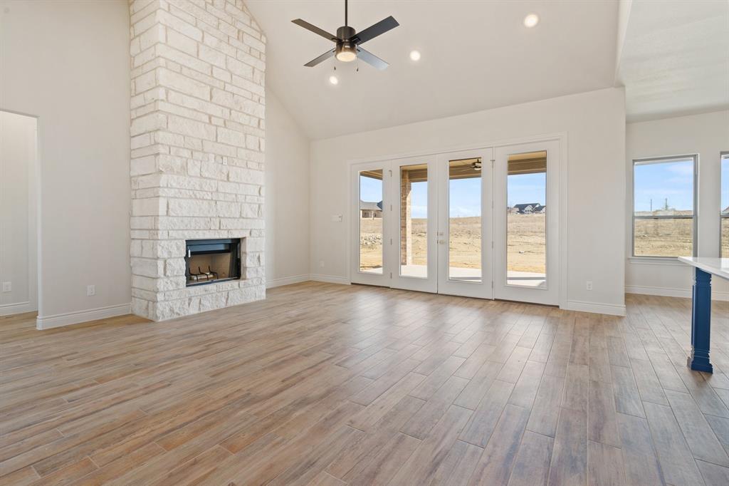 412 Collum View Property Photo 6