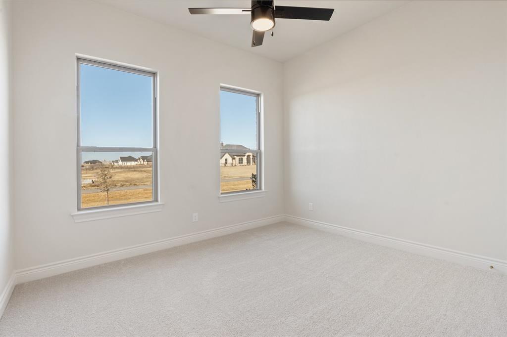 412 Collum View Property Photo 31