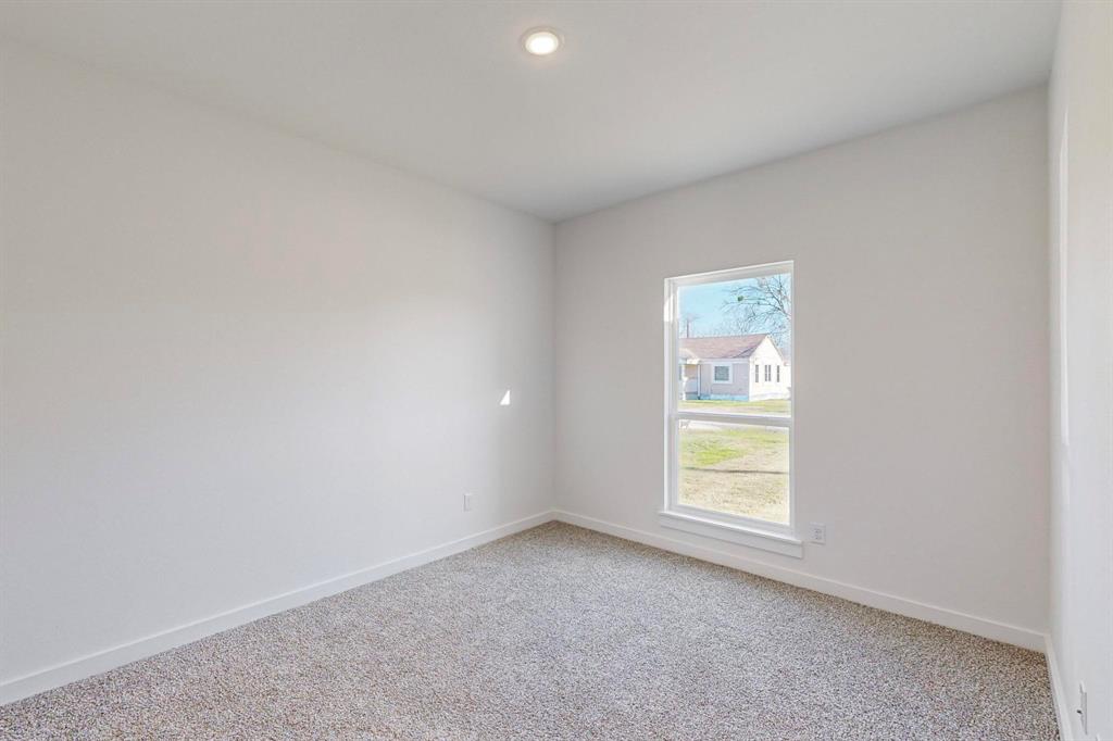 1114 E 11th Avenue Property Photo 26