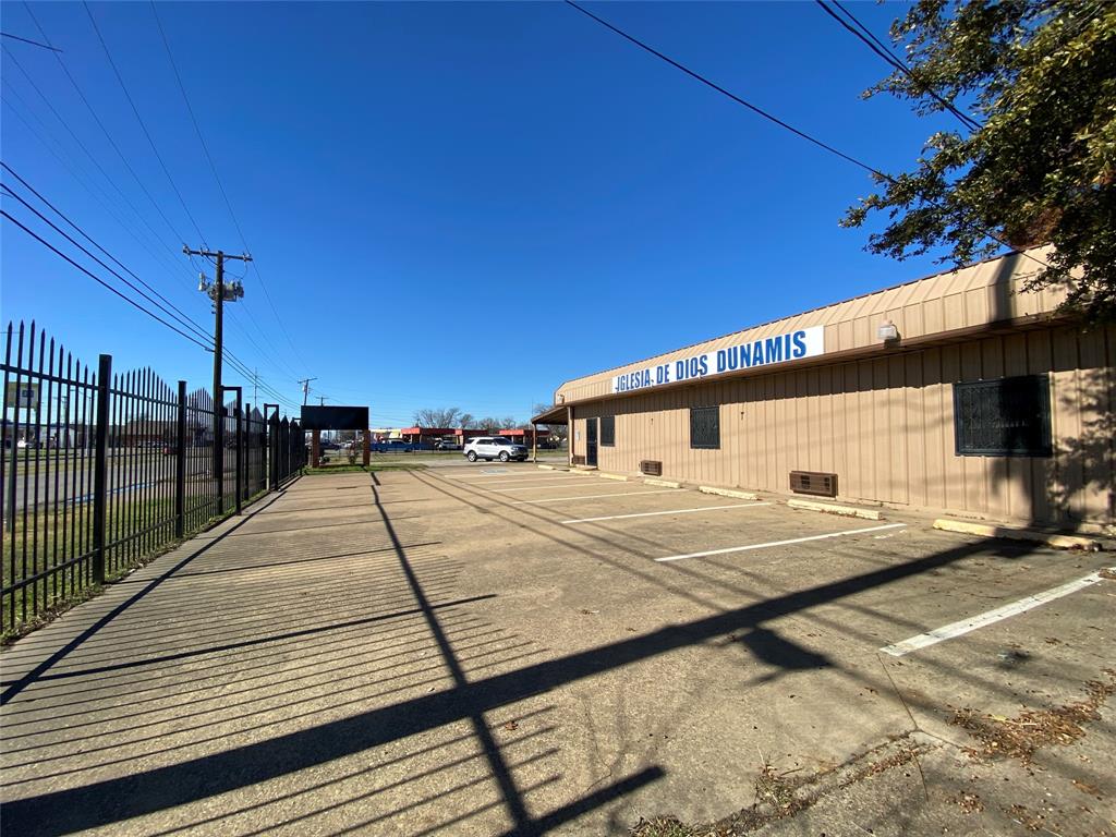 7041 Military Parkway Property Photo 2