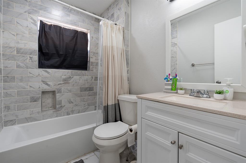 12416 Spring Branch Drive Property Photo 15