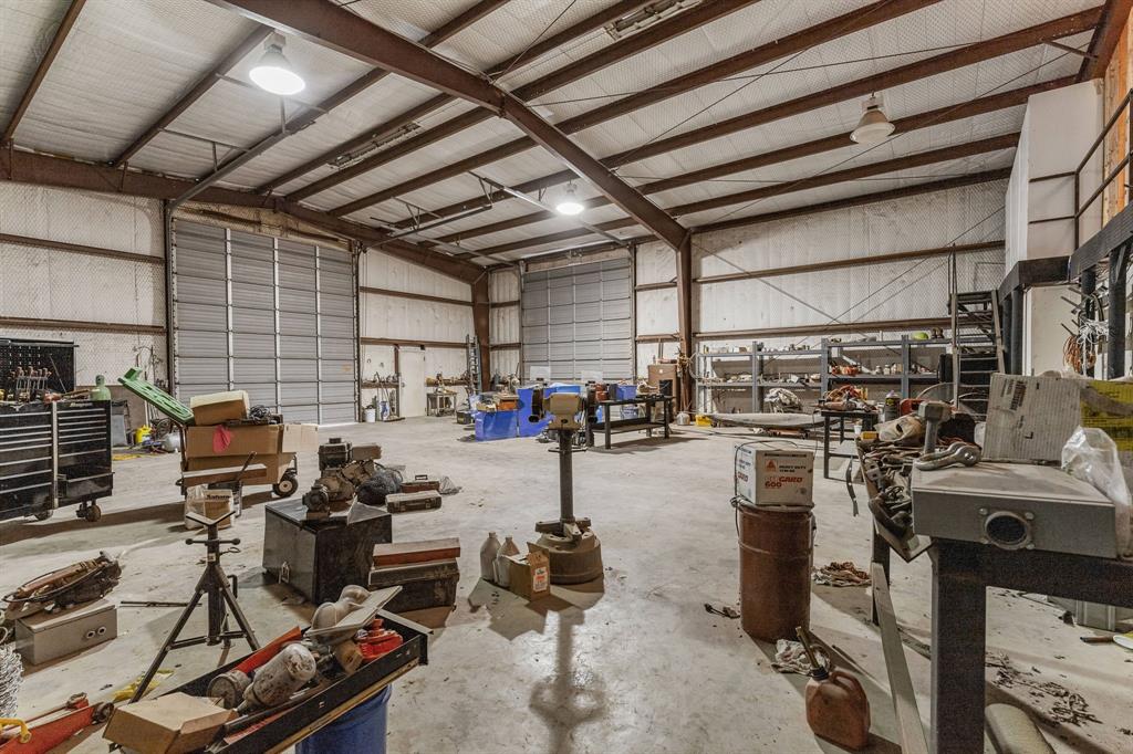 261 E Industrial Boulevard Property Photo 16