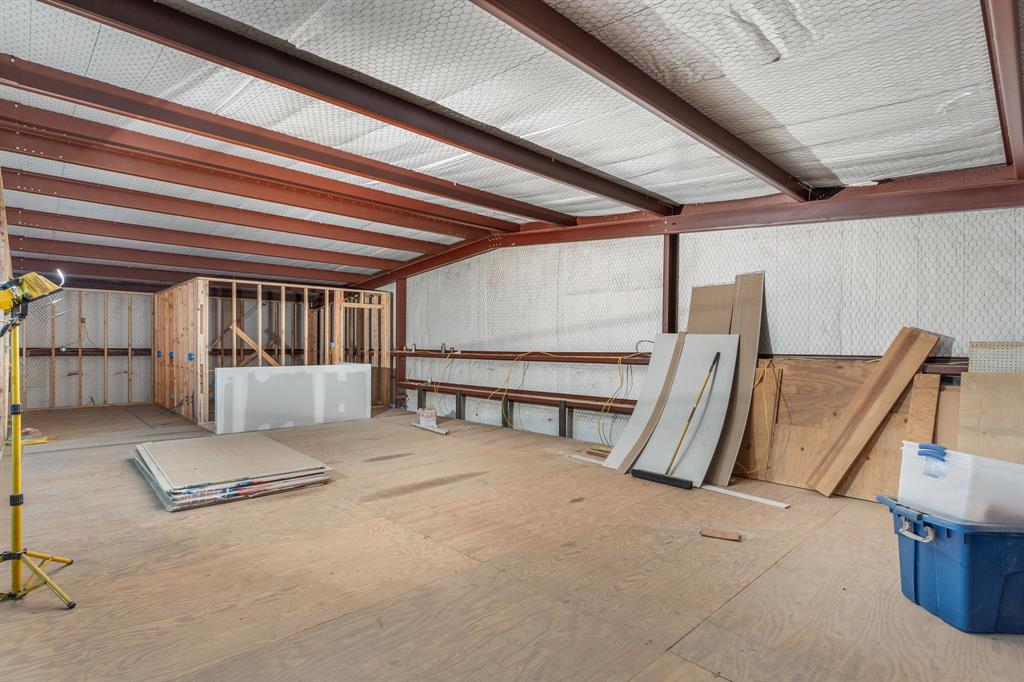 261 E Industrial Boulevard Property Photo 24