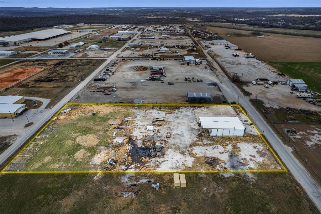 261 E Industrial Boulevard Property Photo 33