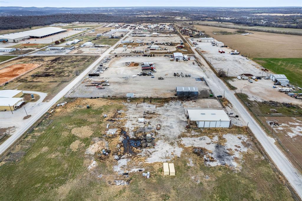 261 E Industrial Boulevard Property Photo 34