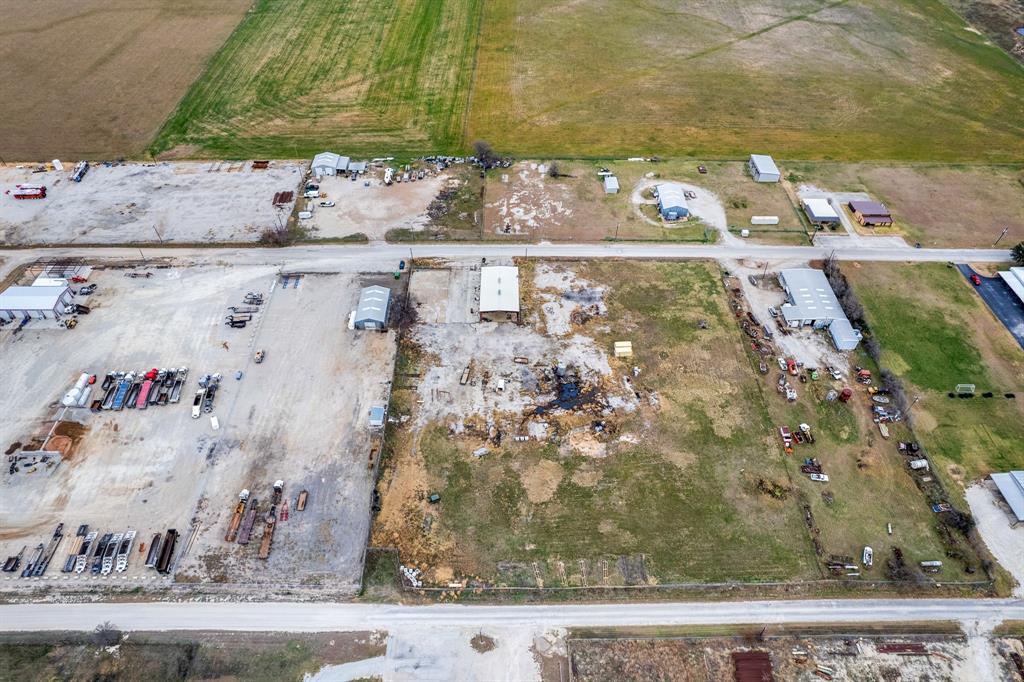 261 E Industrial Boulevard Property Photo 35