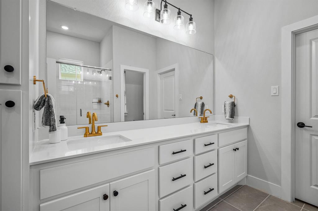 586 Torrey Pines Circle Property Photo 19