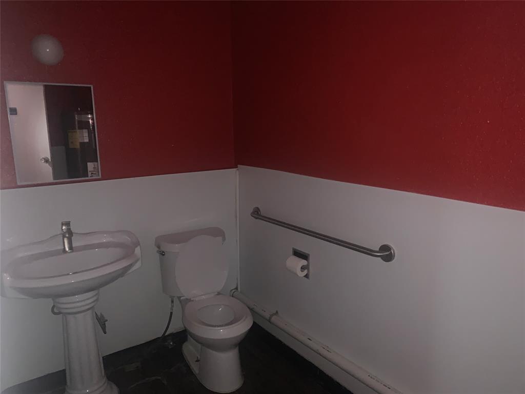 4737 Village Fair Drive Property Photo 18