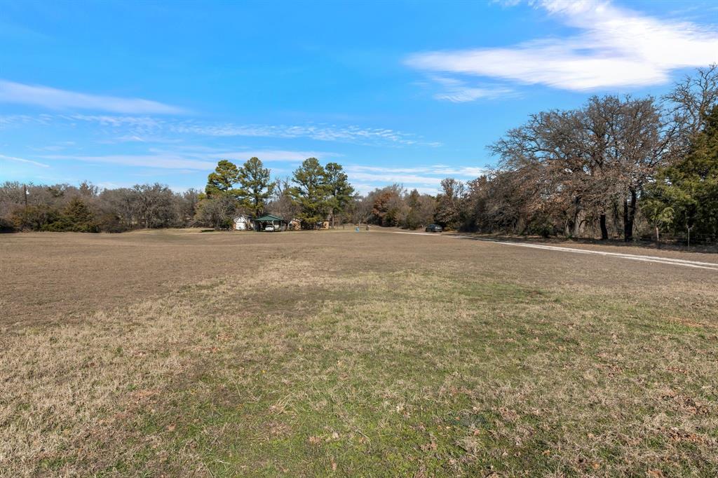 990 County Road 4371 Property Photo 2