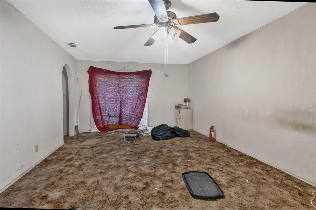 990 County Road 4371 Property Photo 16