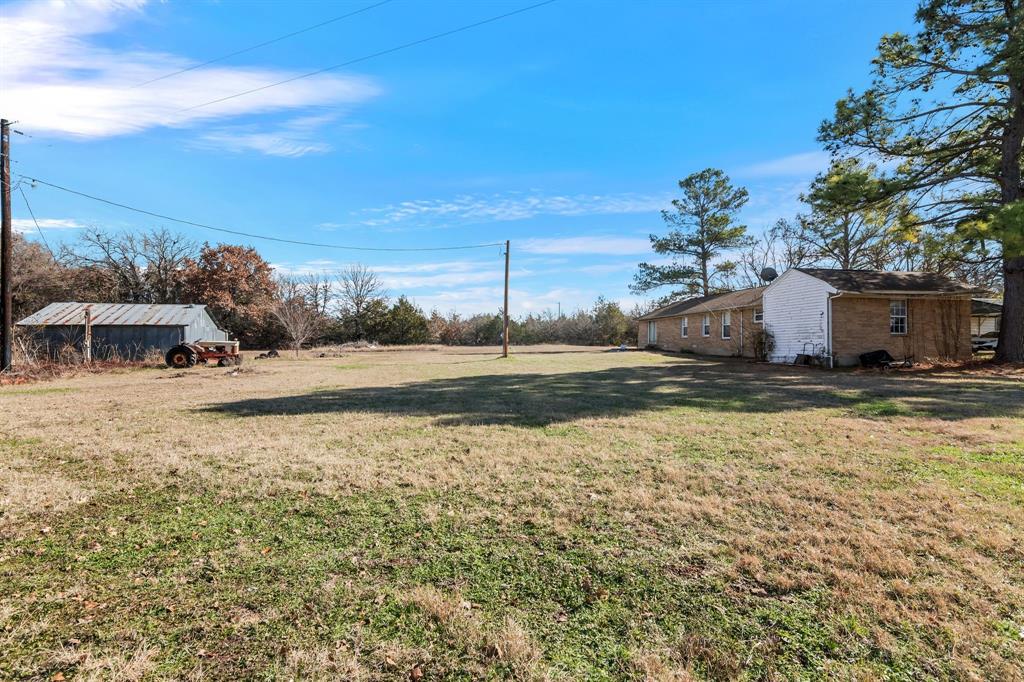 990 County Road 4371 Property Photo 26