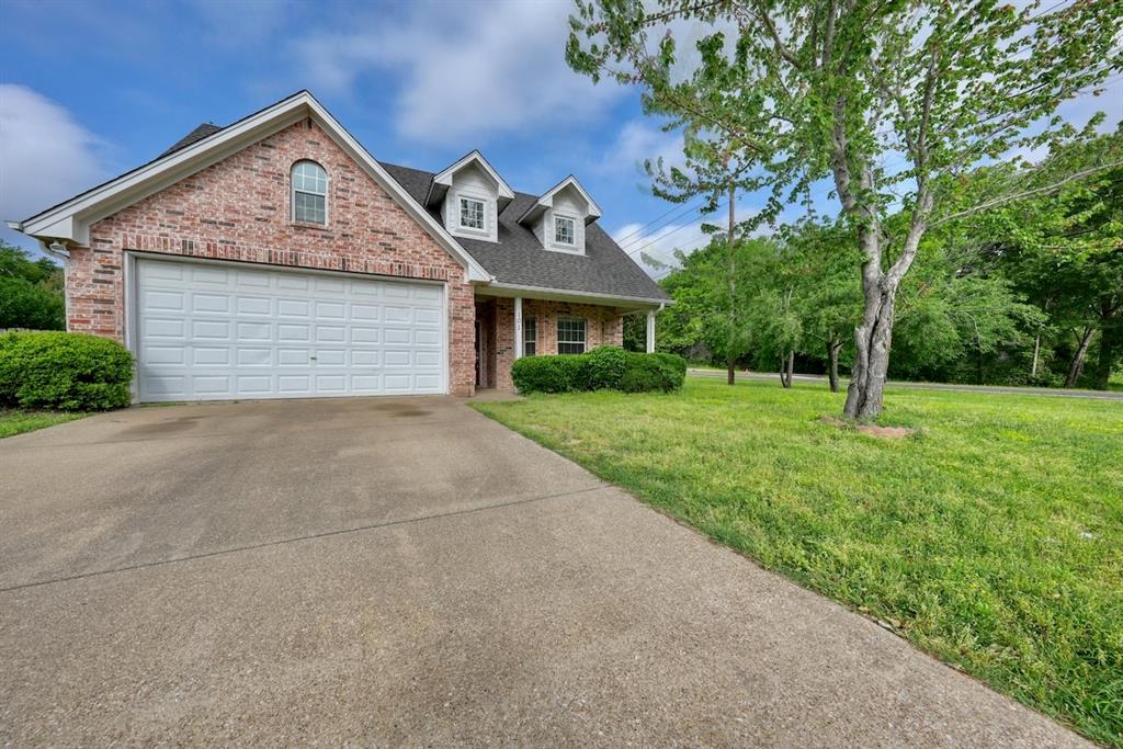 101 Charles Drive Property Photo 2