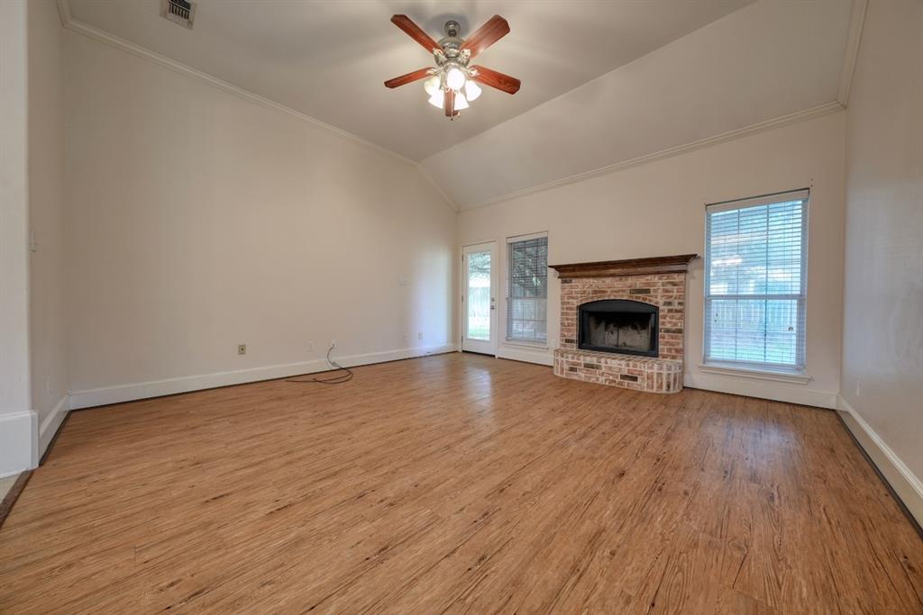 101 Charles Drive Property Photo 6