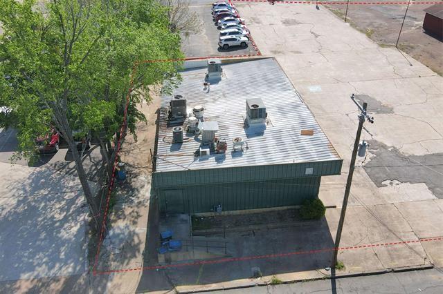350 Nw 1st Property Photo 2