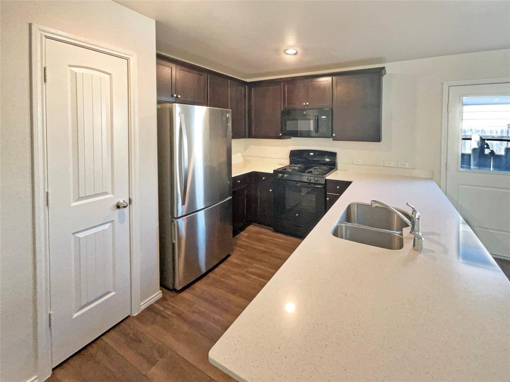 1619 Daunton Drive Property Photo 6