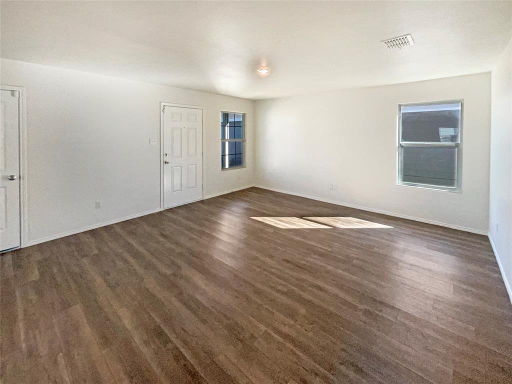 1619 Daunton Drive Property Photo 10