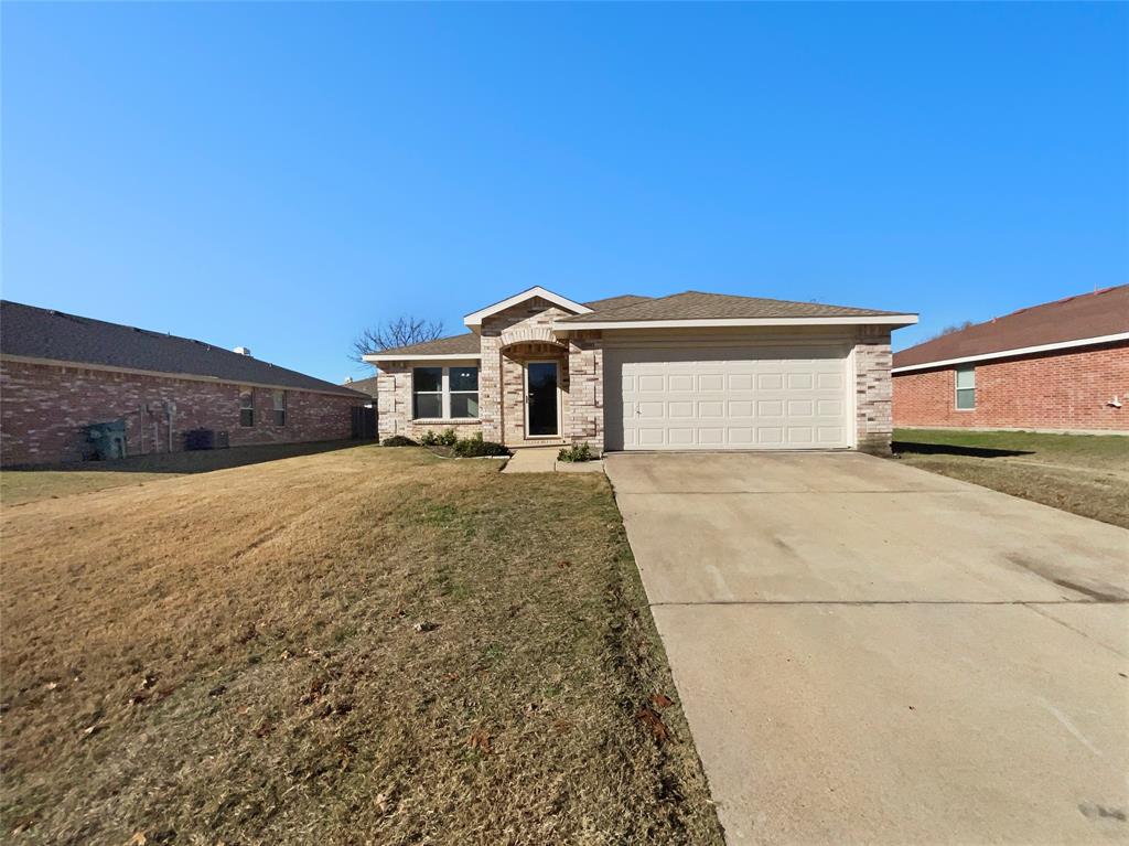 7612 Shoal Bend Property Photo 1