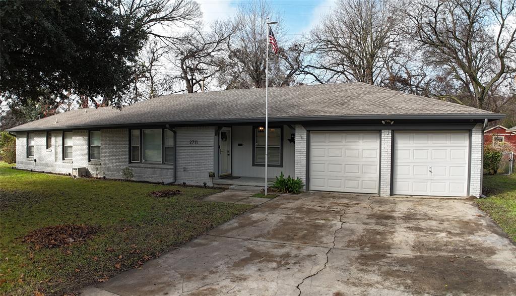 2711 Santa Cruz Drive Property Photo