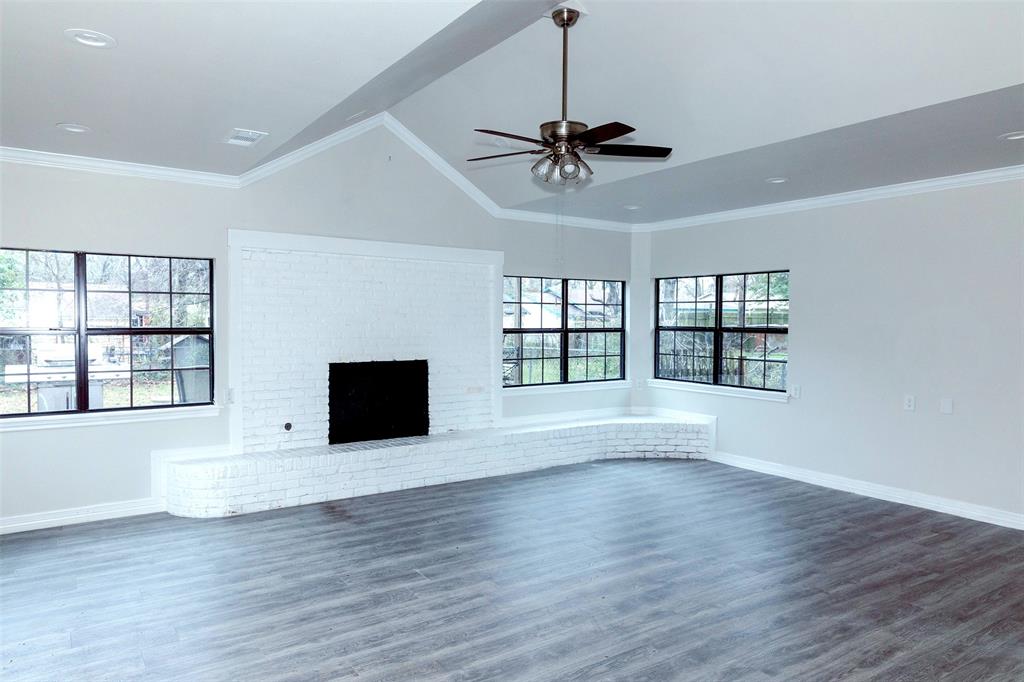 210 Yorke Street Property Photo 3