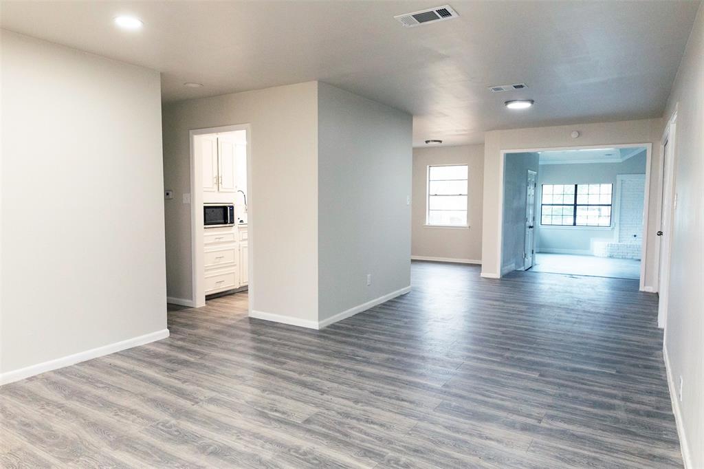 210 Yorke Street Property Photo 4