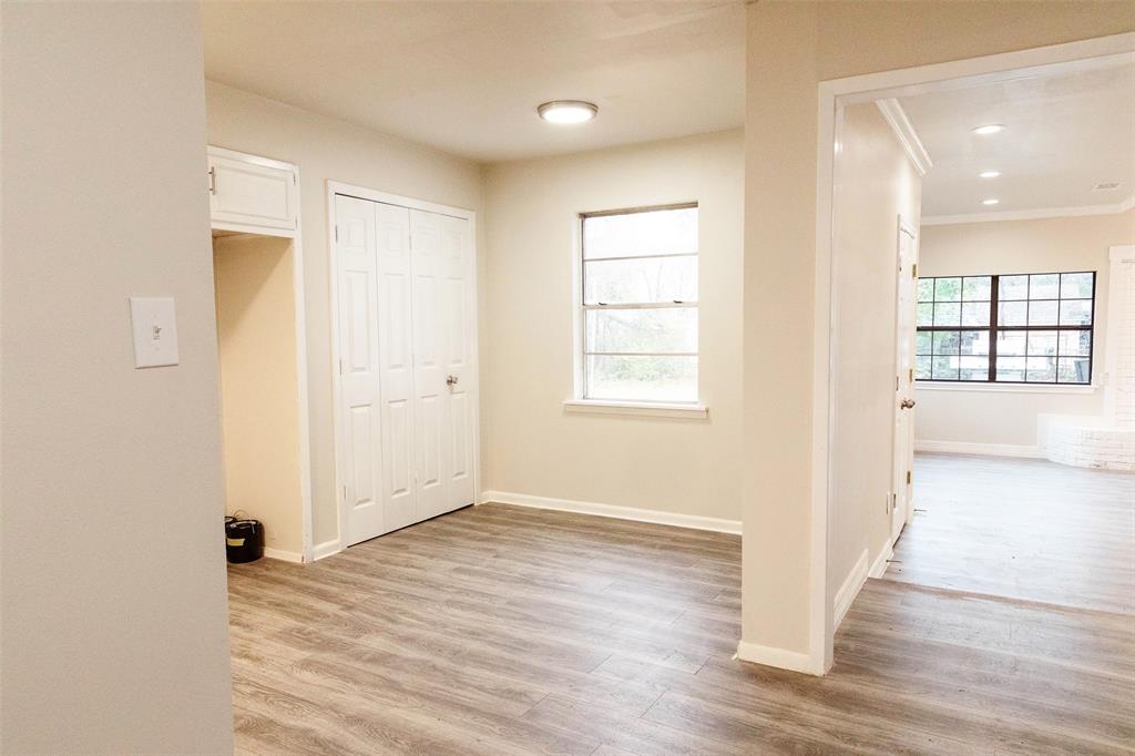 210 Yorke Street Property Photo 7