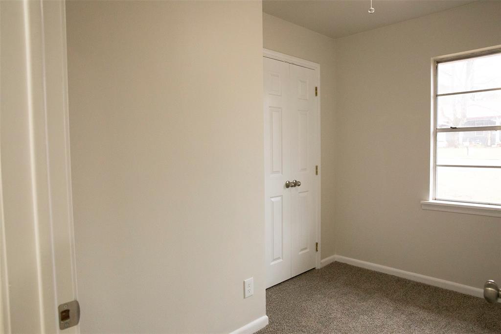 210 Yorke Street Property Photo 9