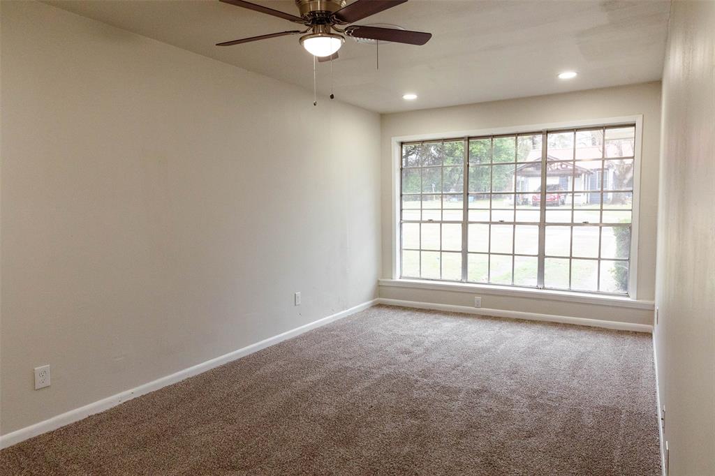 210 Yorke Street Property Photo 11