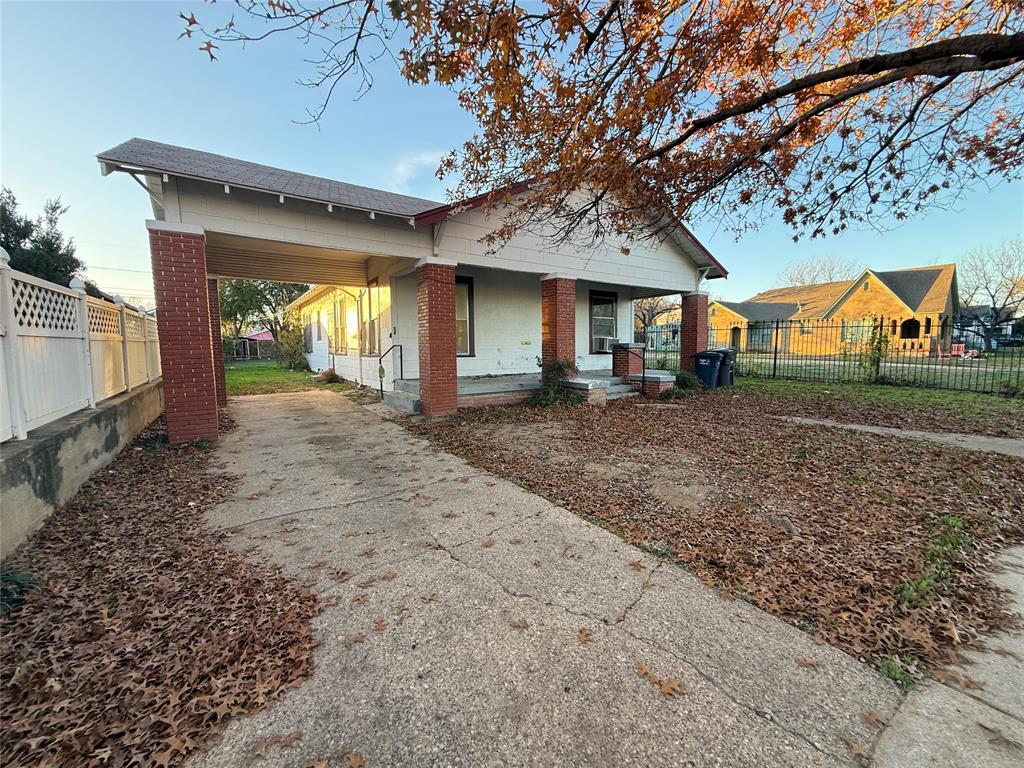 2105 Market Avenue Property Photo