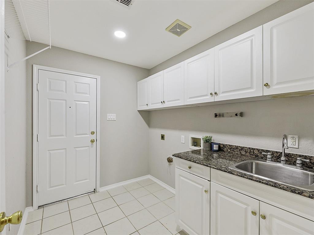 9812 Enmore Lane Property Photo 18