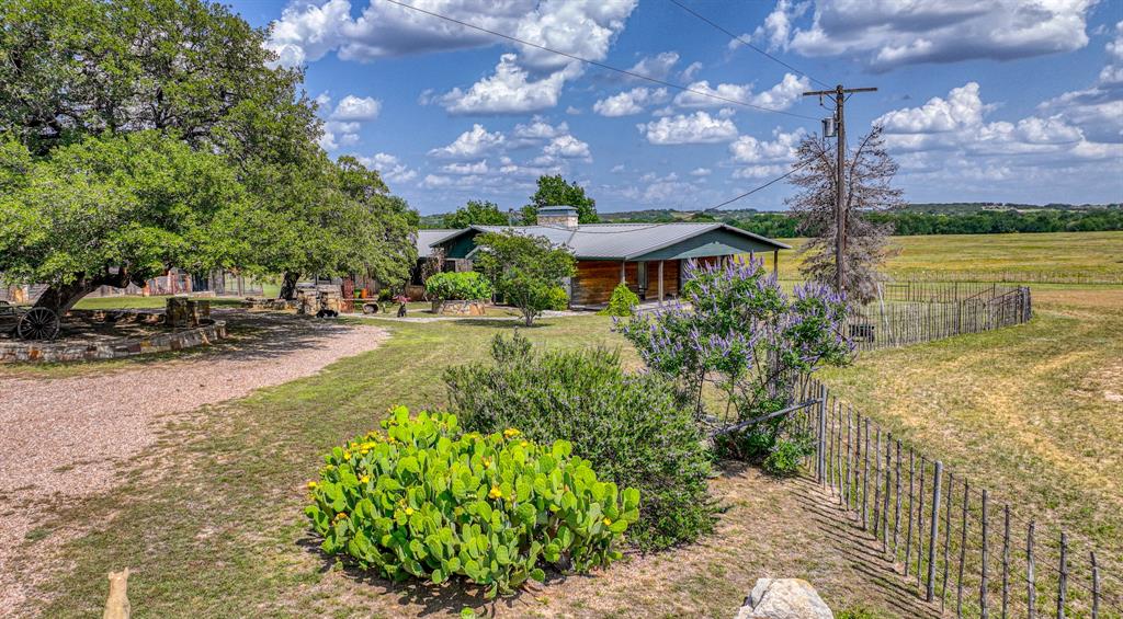 8601 Star Hollow Road Property Photo