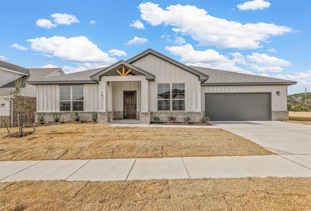 141 Mesa Drive Property Photo