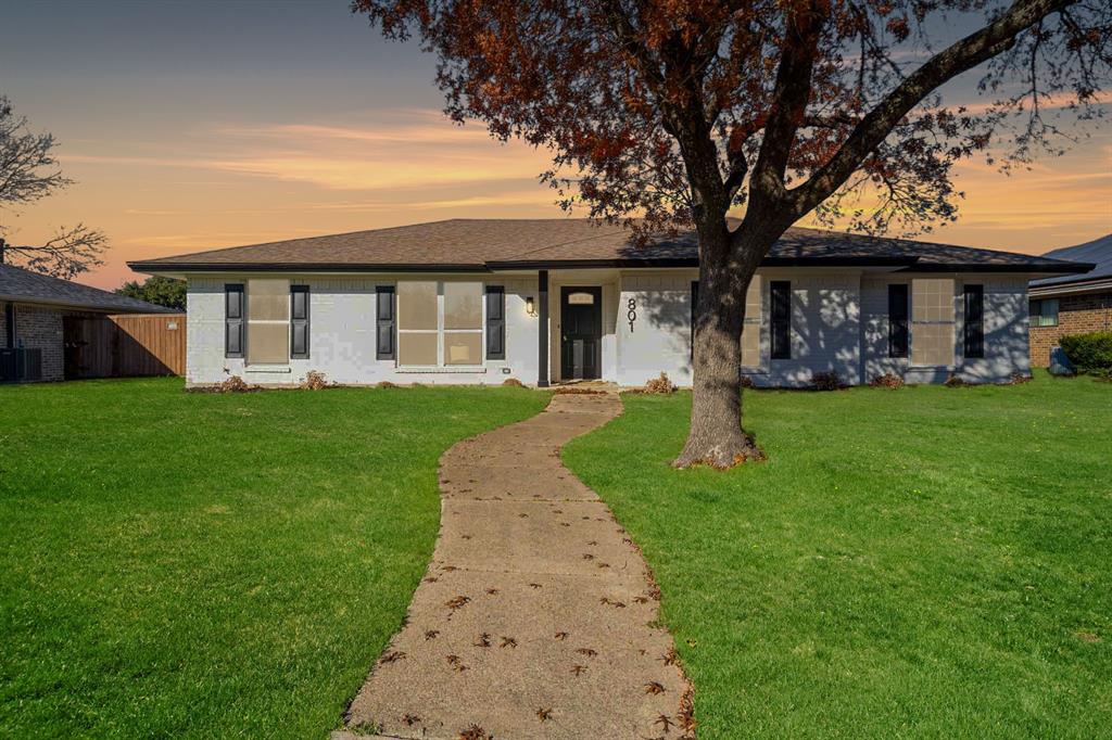 801 Rivercrest Boulevard Property Photo
