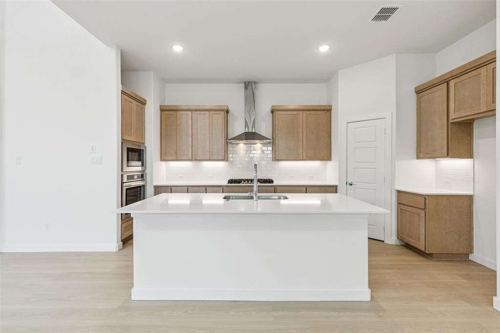 1720 Palmetto Road Property Photo 3
