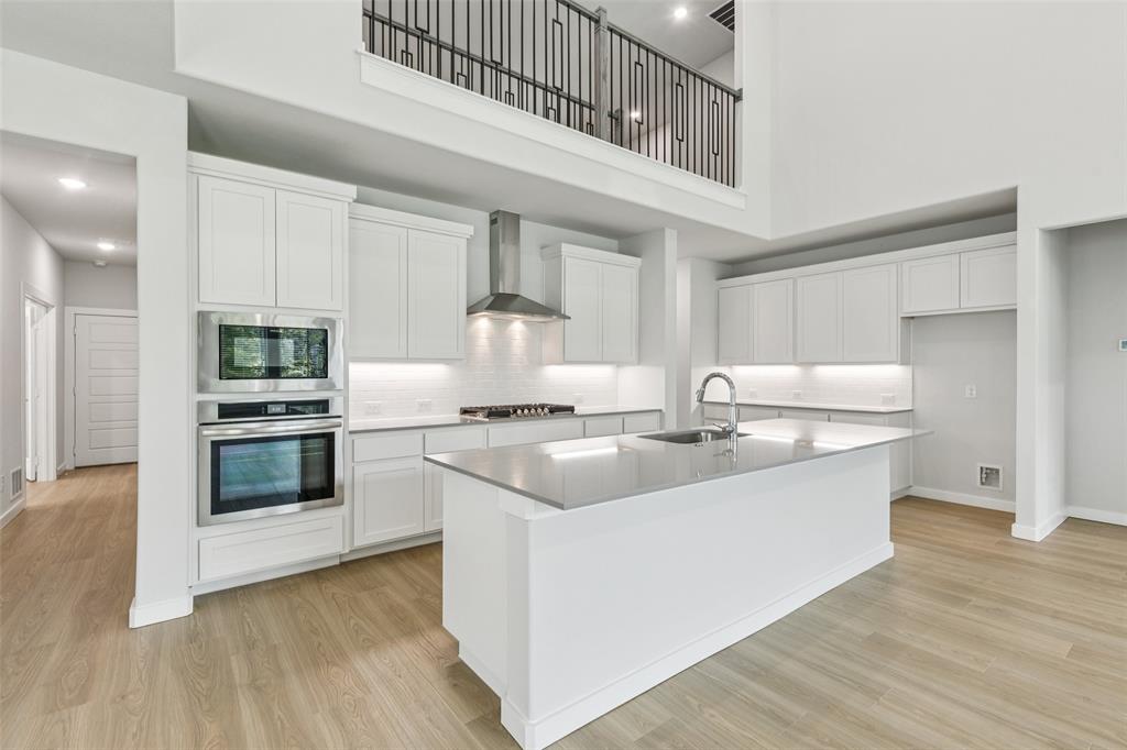 1712 Ambrosia Property Photo 3
