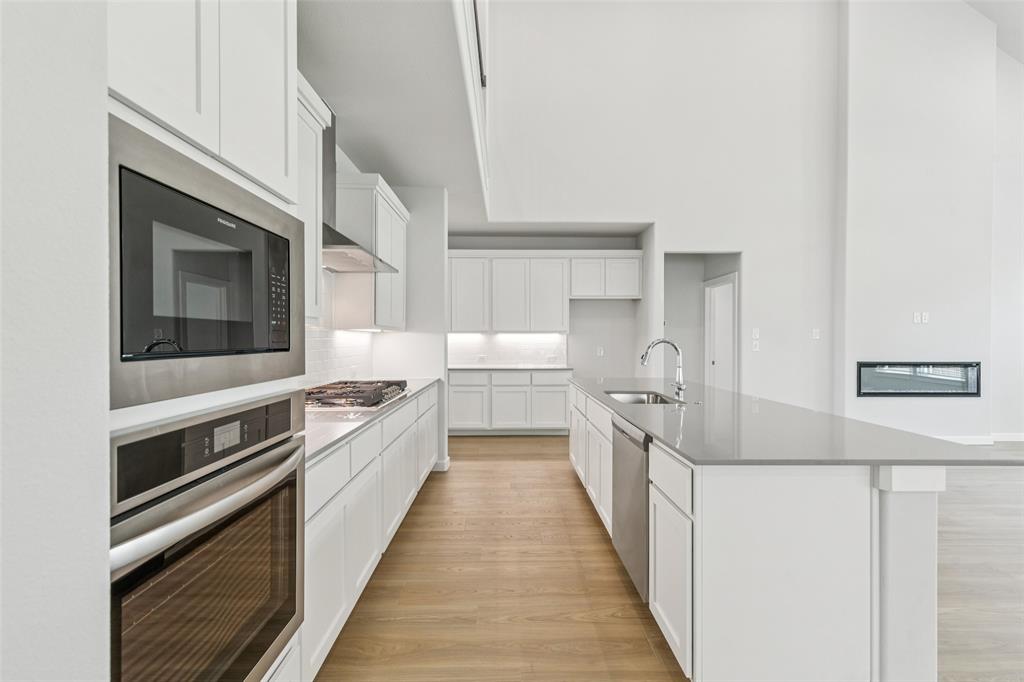 1712 Ambrosia Property Photo 5