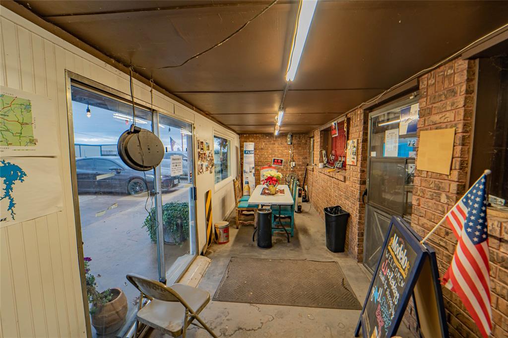 7235 W Us Highway 180 Property Photo 14
