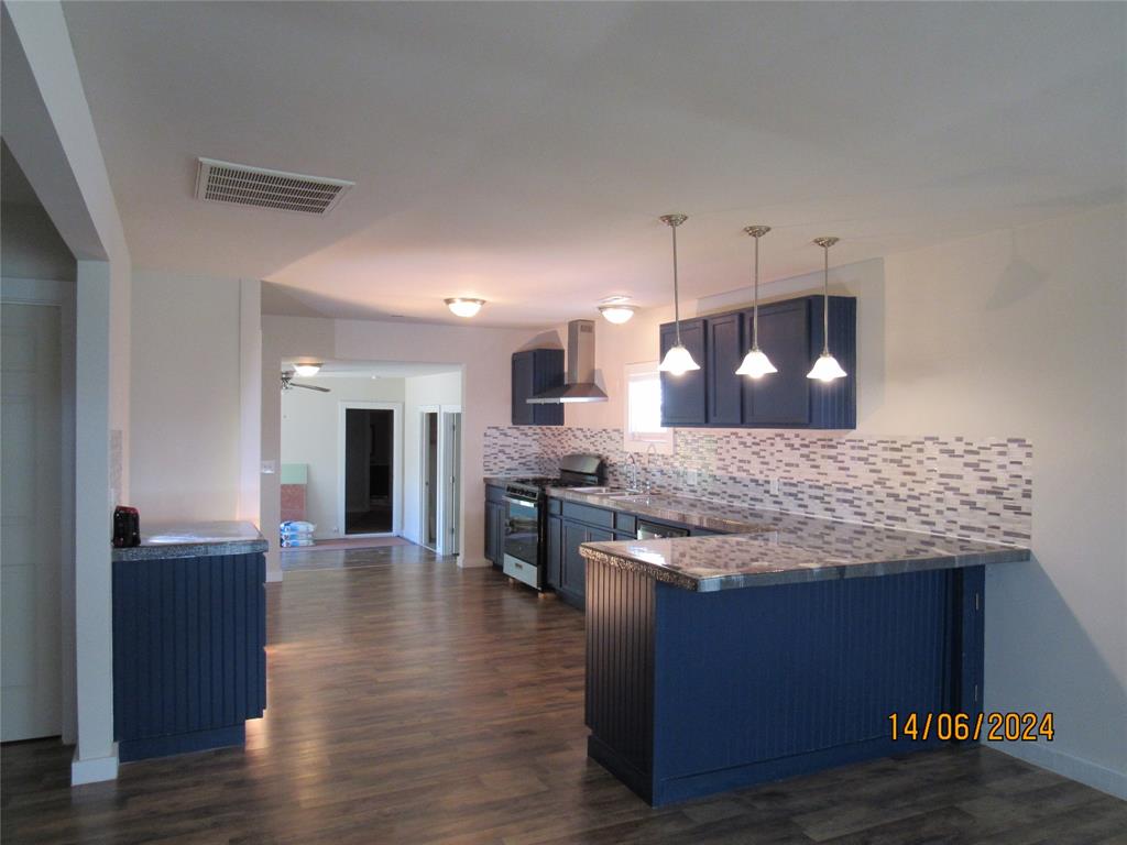 2914 Debra Lane Property Photo 1