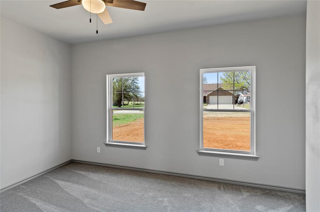316 Clubview Drive Property Photo 11