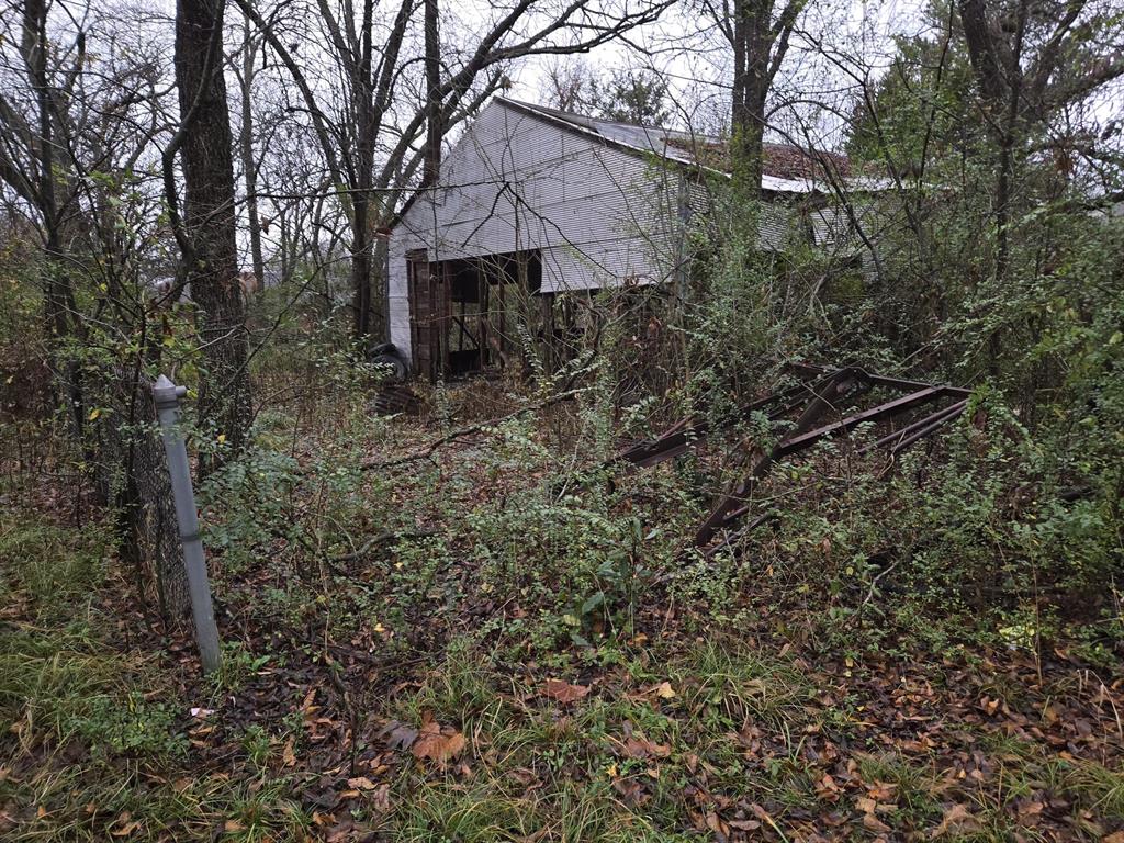 2225 Bonham Street Property Photo 8