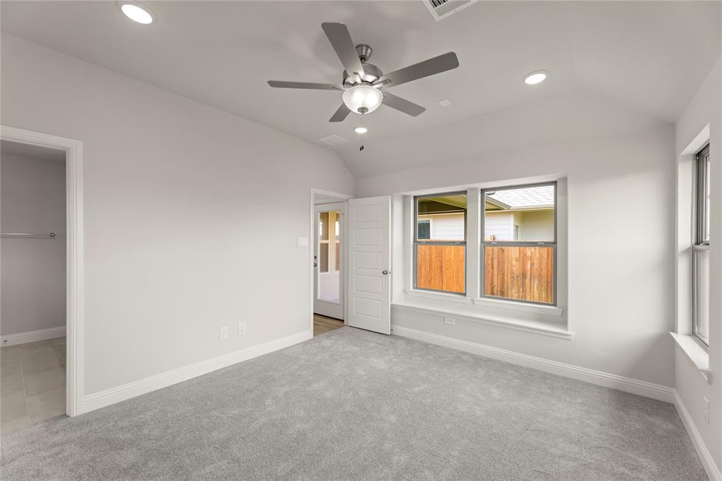 1621 Meadow Crest Drive Property Photo 15