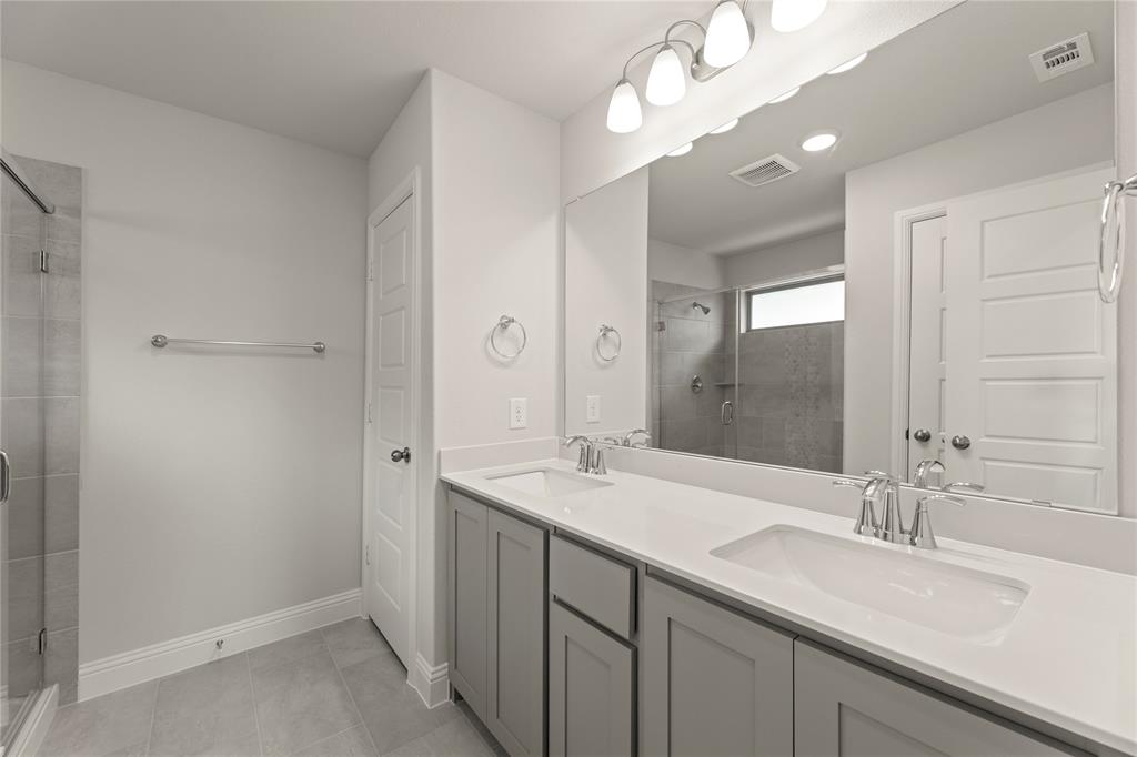 1621 Meadow Crest Drive Property Photo 17