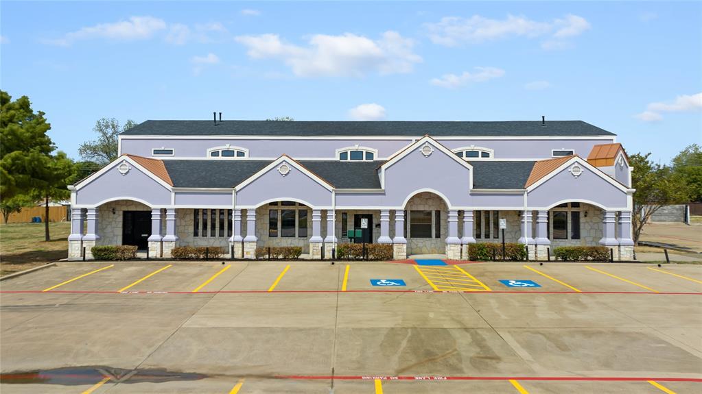 3605 Interstate 30 Property Photo 2