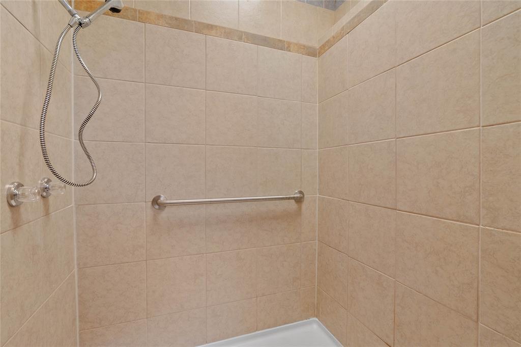 3605 Interstate 30 Property Photo 7