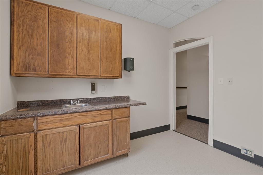 3605 Interstate 30 Property Photo 14