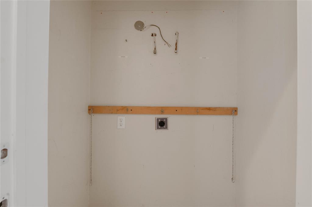 3605 Interstate 30 Property Photo 15